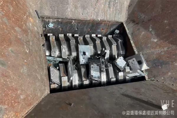 旧硬盘回收销毁加工处理