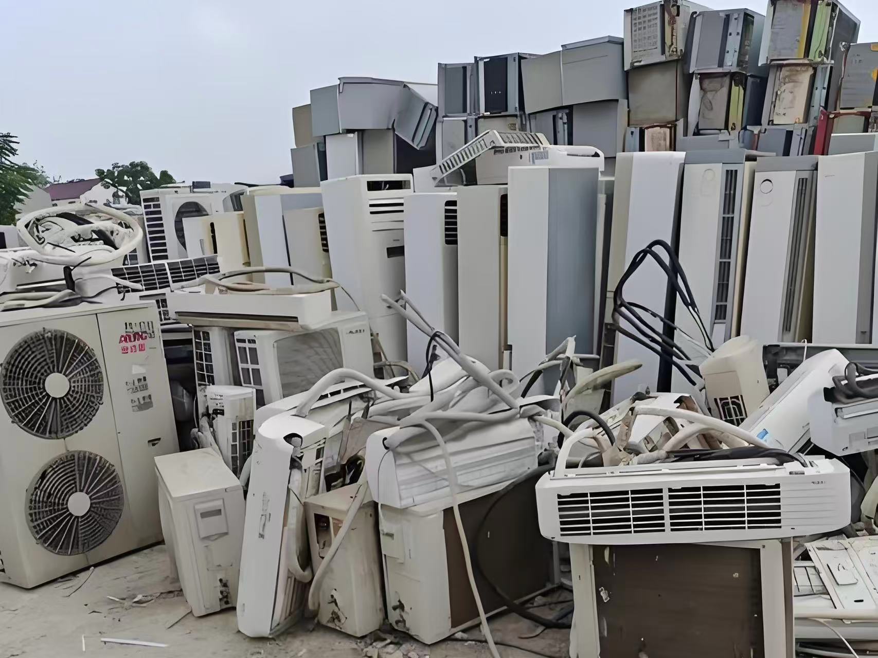 废旧空调主机
